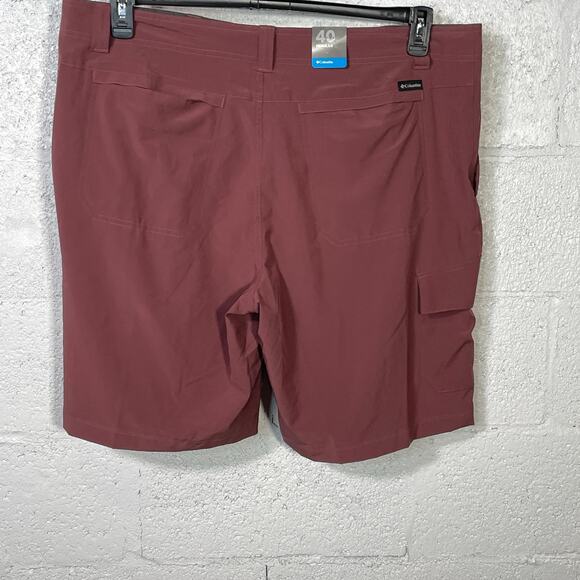 Columbia Men's Eaglecrest Performance Cargo Shorts, light raisin, 40 - Picture 2 of 11